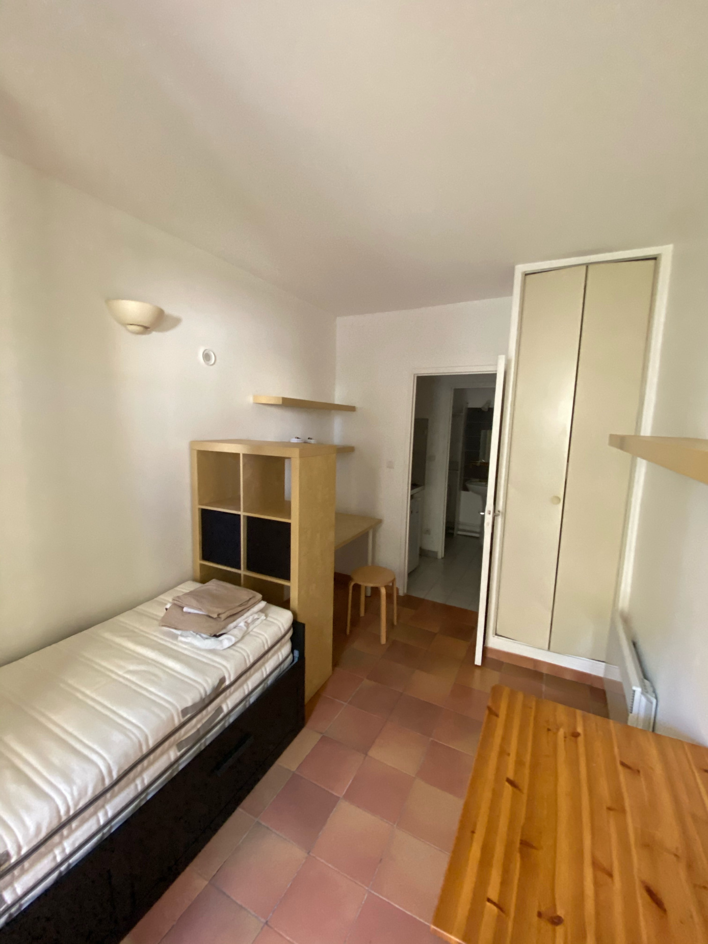 location AixenProvence Studio meublé en RDC avec inclus de